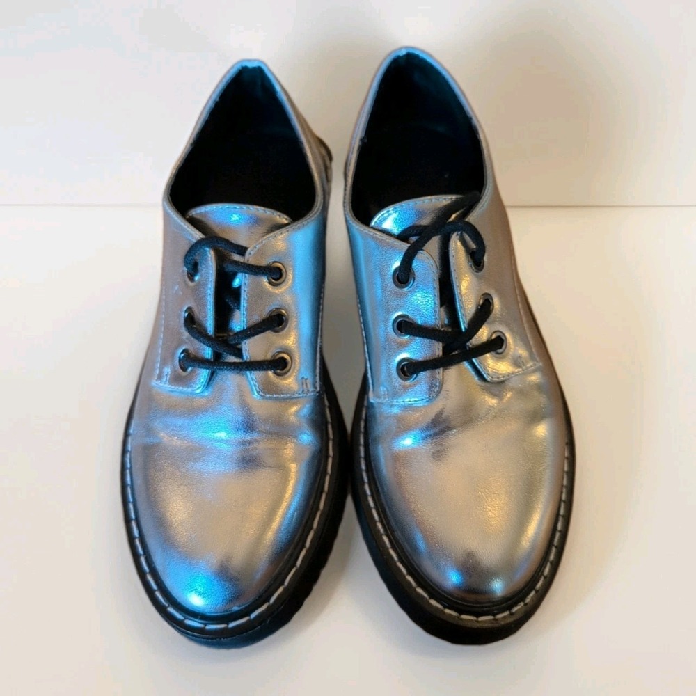 Madden Girl Silver Vegan Leather Lace-Up Oxford Shoes Women's Size 6.5